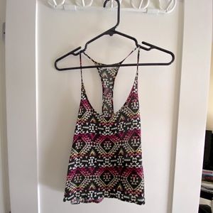 Sleeveless pattern tank top